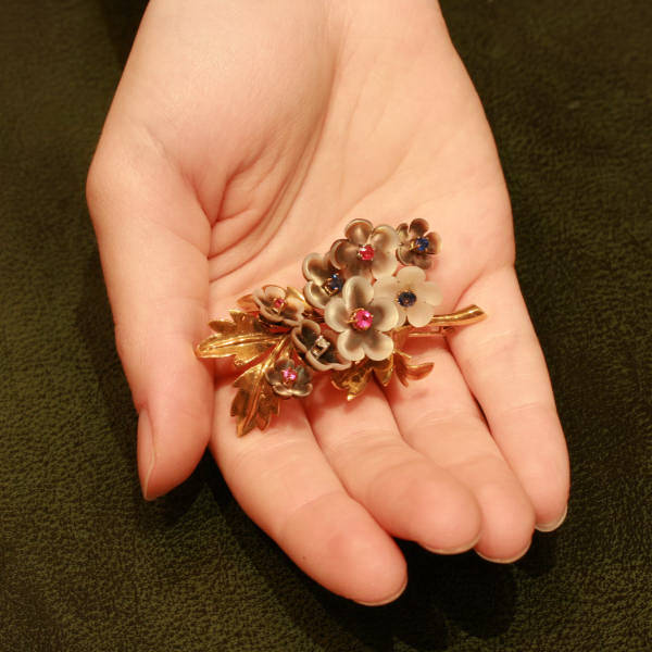 Joyful flower brooch from the fifties made by the famous jeweler Wolfers freres (image 14 of 16)